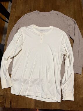 Abercrombie & Fitch Ivory Henley Buttoned Top